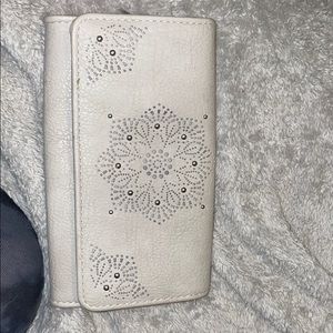 Jessica Simpson floral gray wallet